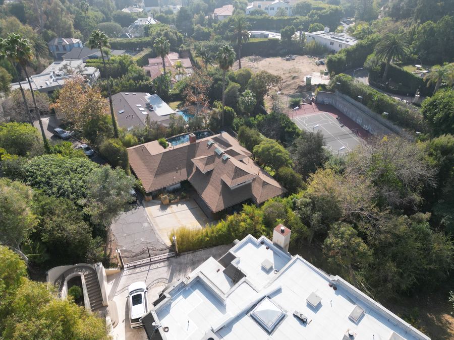 Carolyn Way Residence